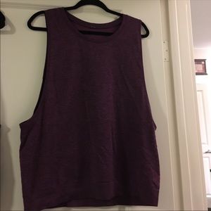 Lululemon yoga tank -no tag, size 8